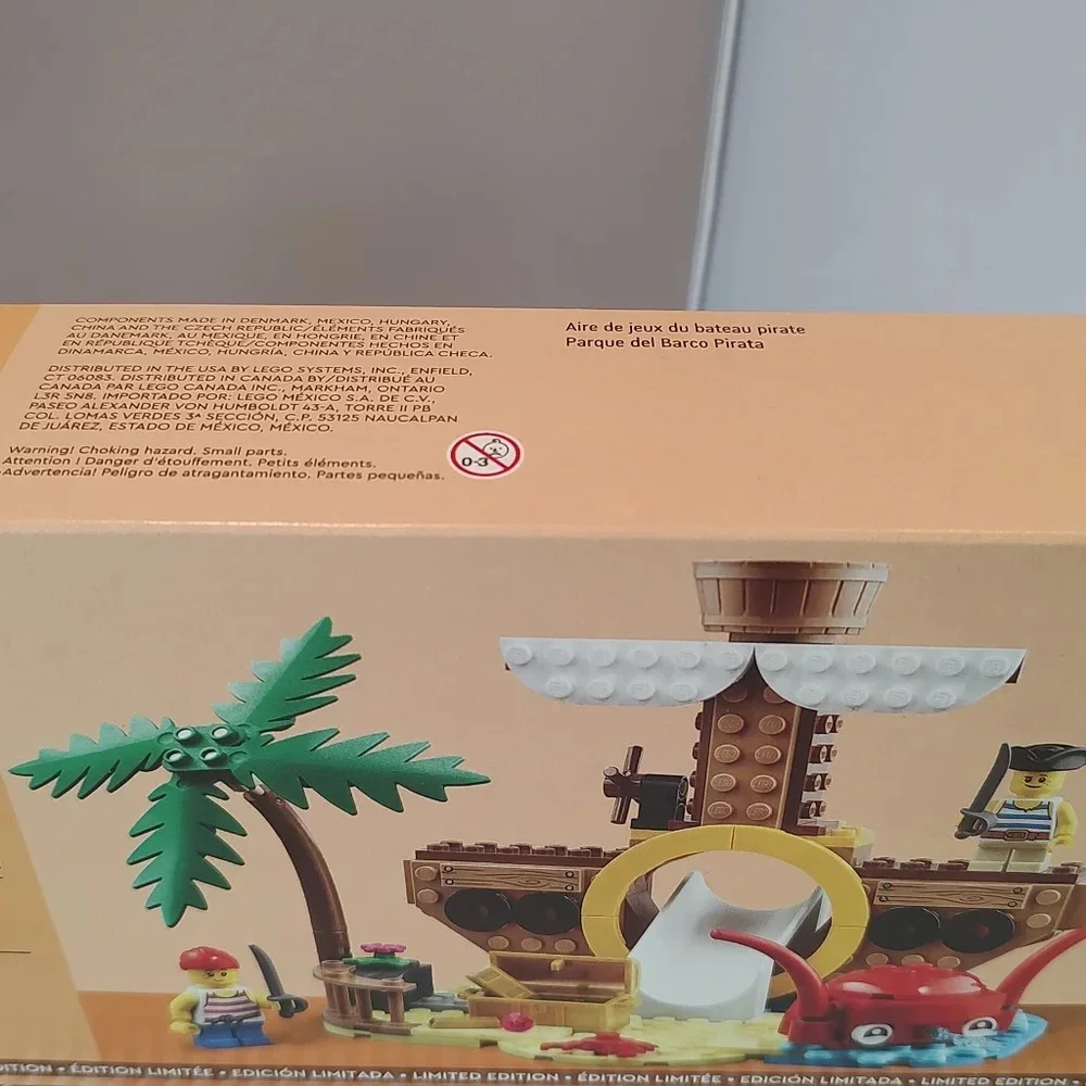 Lego 40589 Pirate Ship Playground Limited Edition